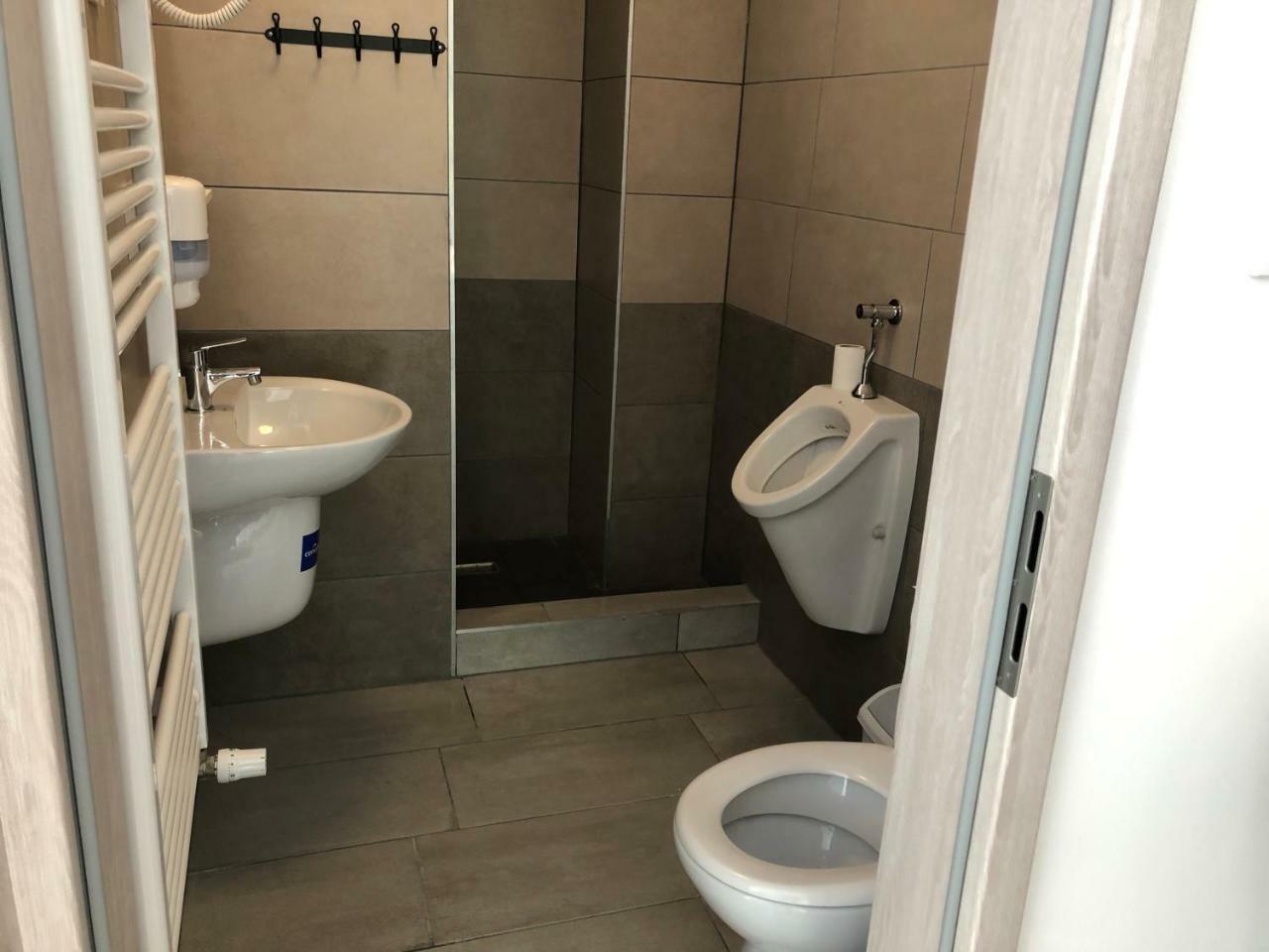 Juno Apartman Vendeghaz Miskolc Bagian luar foto