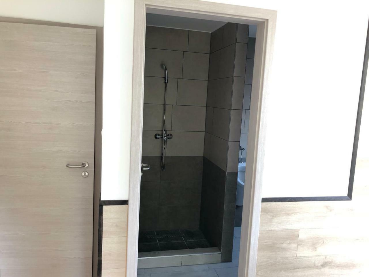 Juno Apartman Vendeghaz Miskolc Bagian luar foto