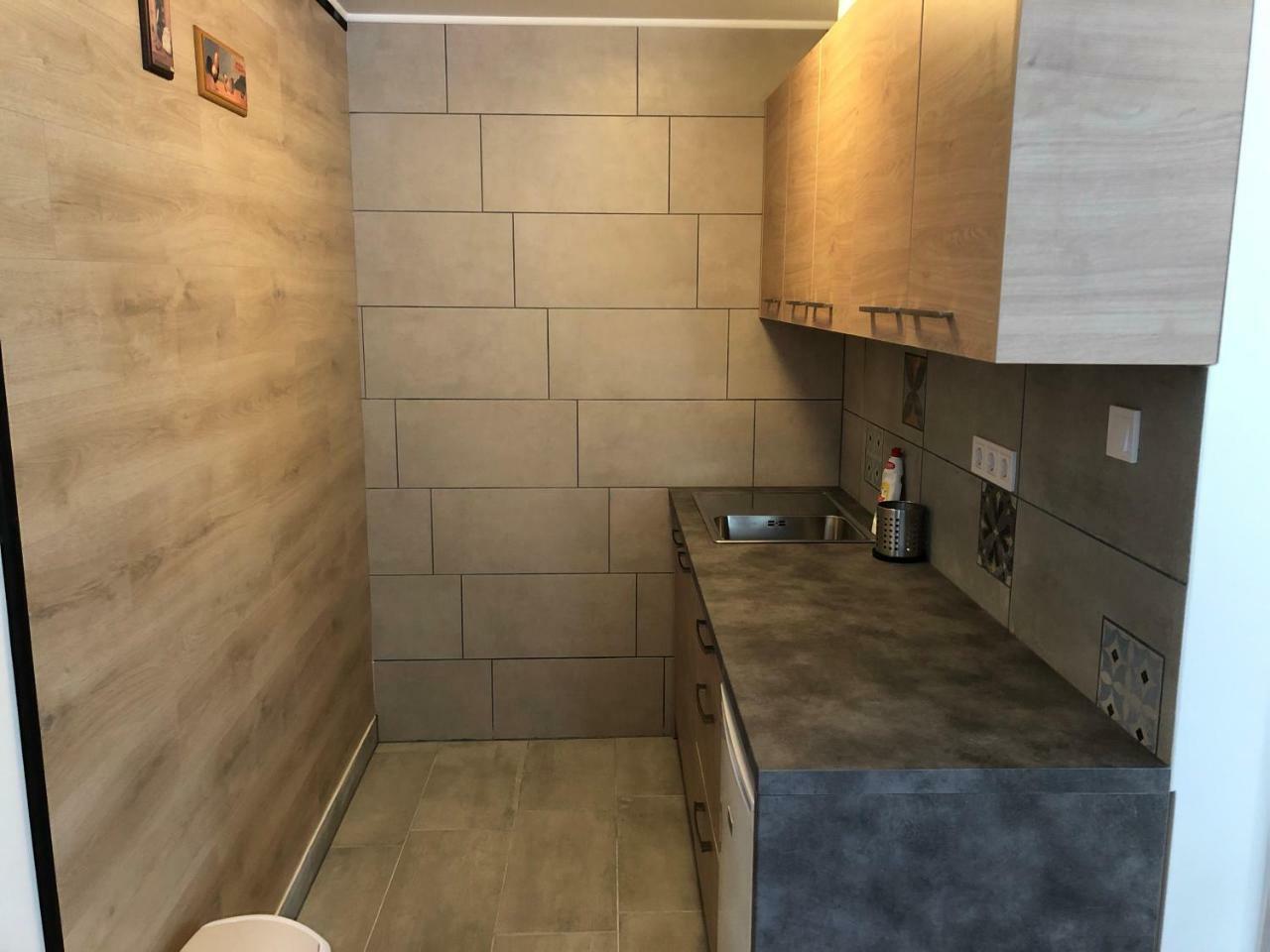 Juno Apartman Vendeghaz Miskolc Bagian luar foto
