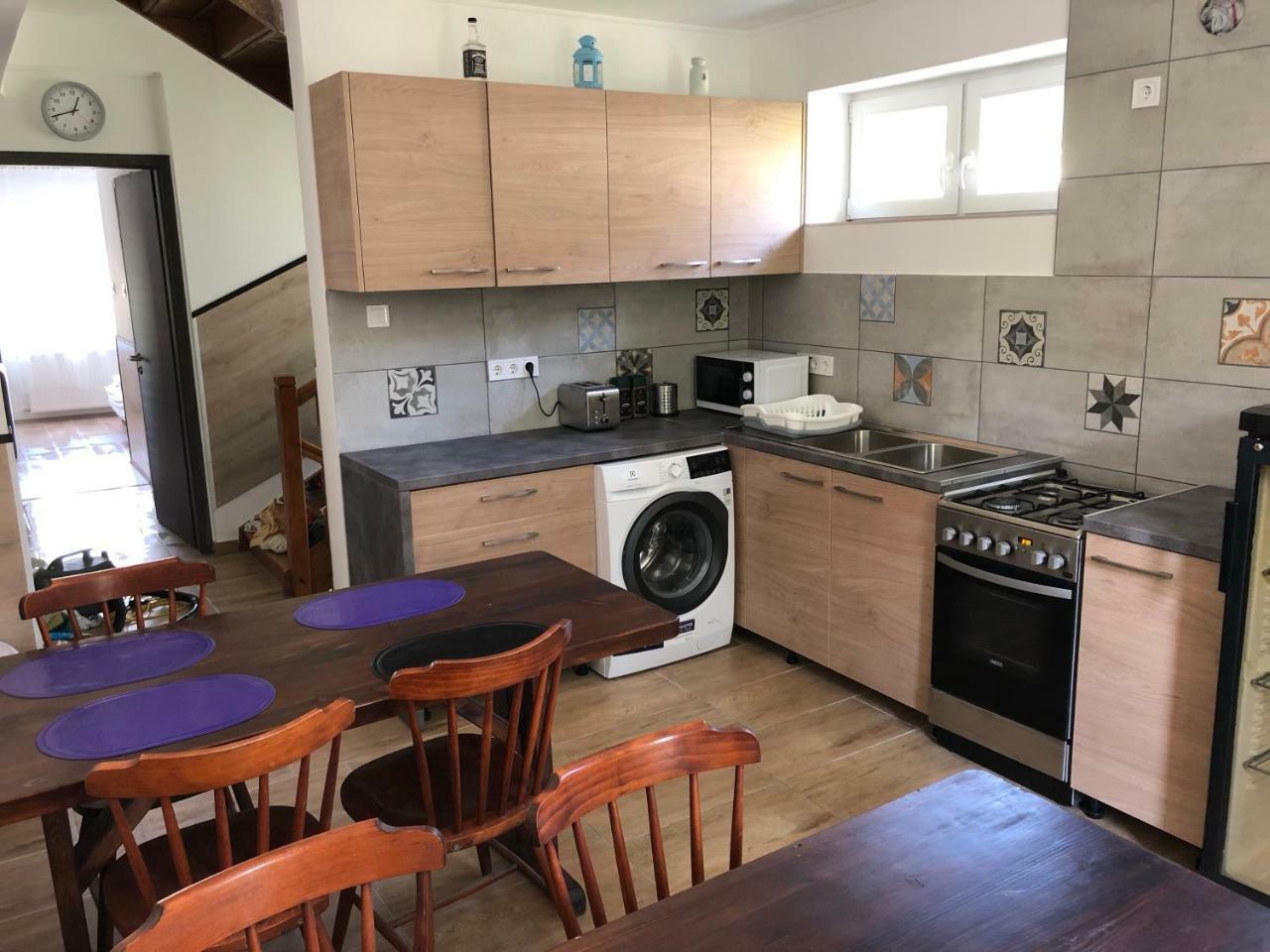 Juno Apartman Vendeghaz Miskolc Bagian luar foto