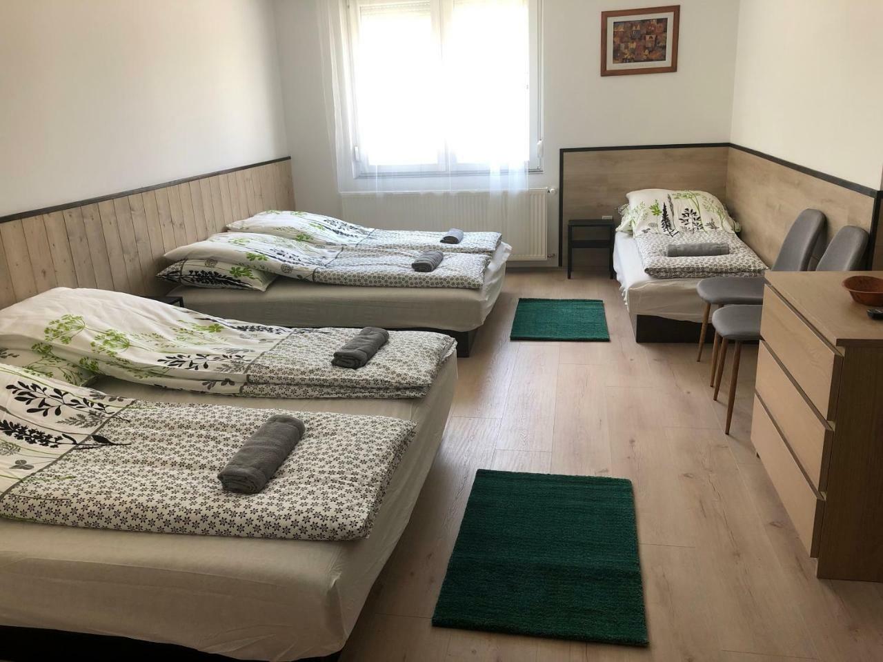 Juno Apartman Vendeghaz Miskolc Bagian luar foto