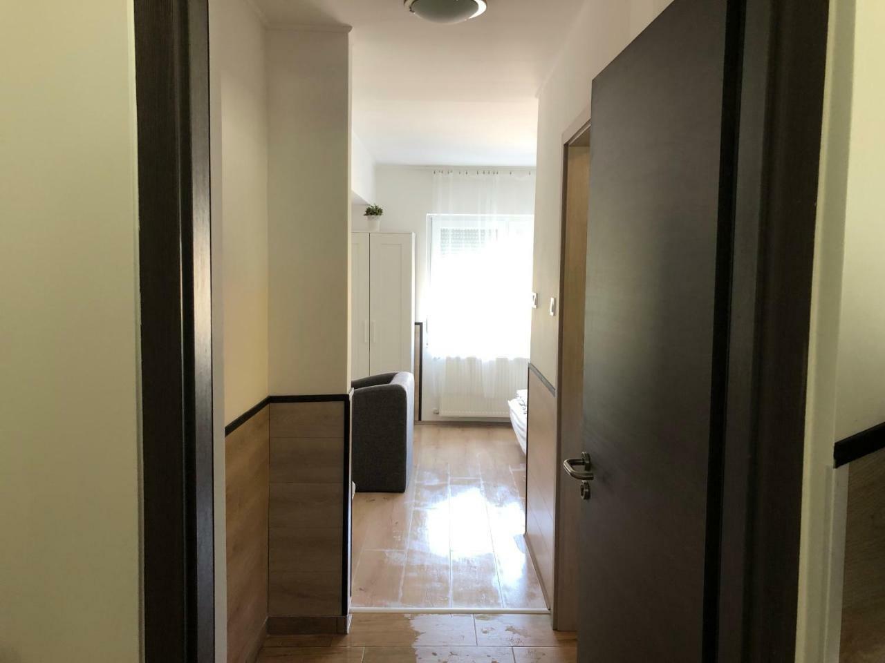 Juno Apartman Vendeghaz Miskolc Bagian luar foto