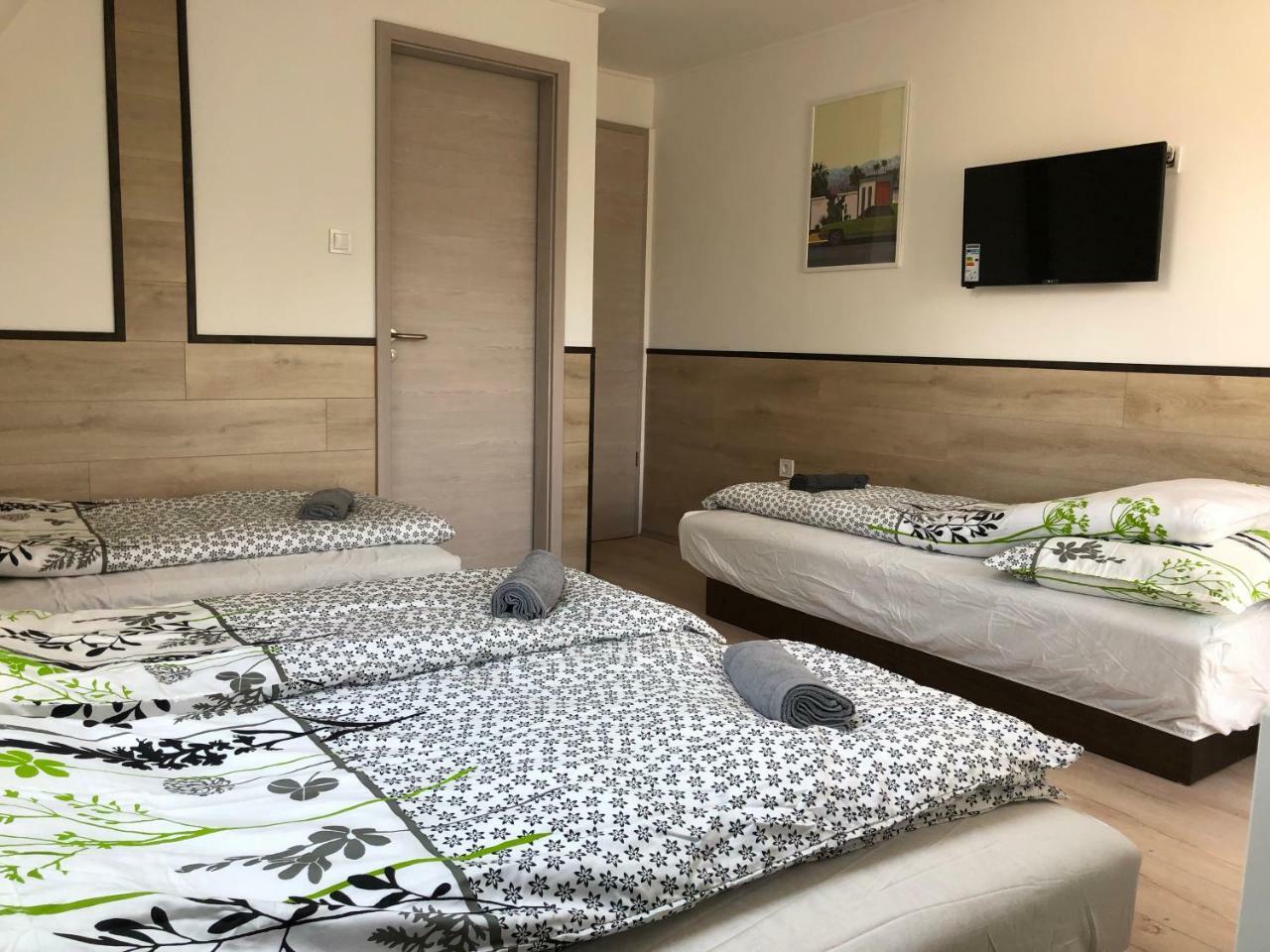 Juno Apartman Vendeghaz Miskolc Bagian luar foto